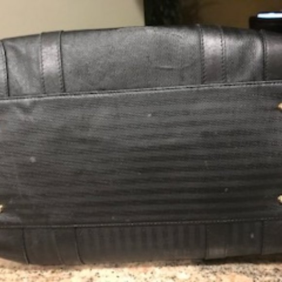 Authentic Black Fendi Handbag With Zip Closure! - Picture 3 of 10